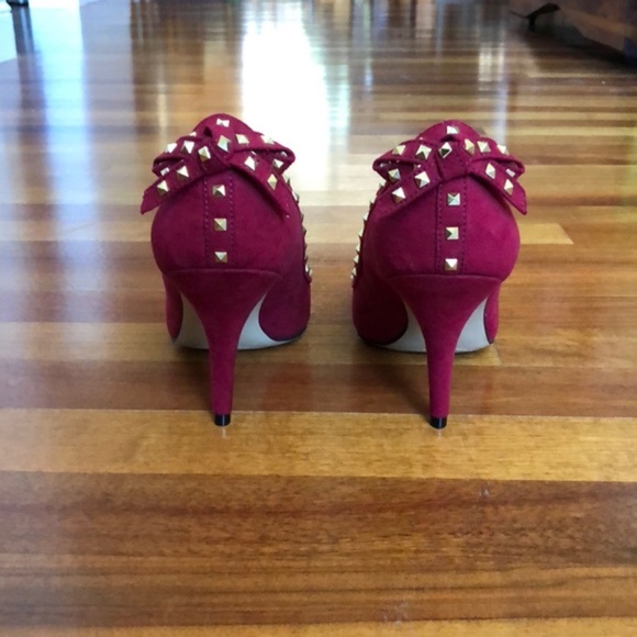 Elle Red Bow Studded Heels - Picture 3 of 7